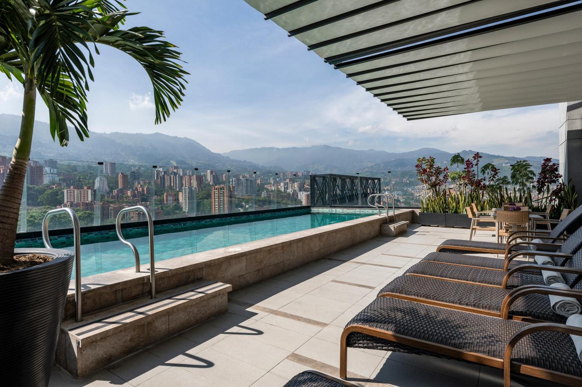 Hotel York Luxury Suites Medellin By Preferred Exterior photo
